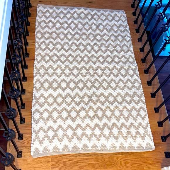 Urban86 Handcrafted Tribal Diamond Pattern Woven Area Rug - Picture 16 of 16